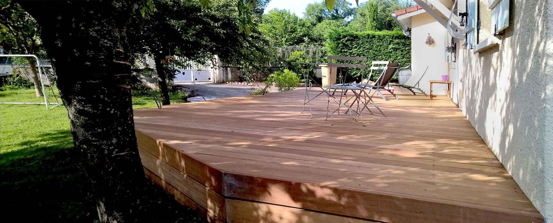 Terrasse en bois ou grès cérame