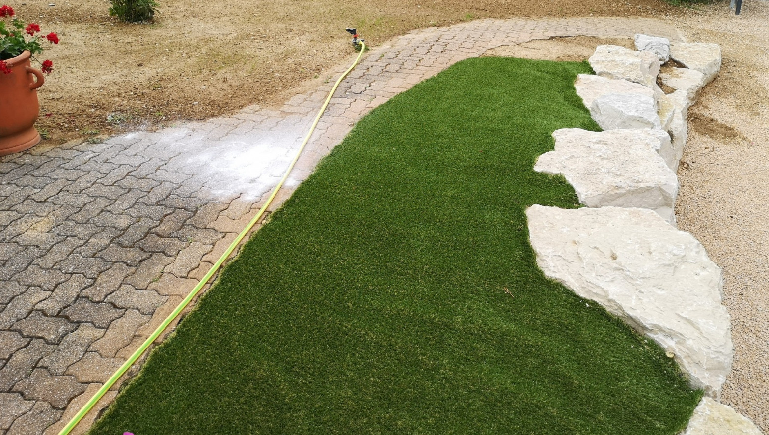 Chantier de VERT AVENIR PAYSAGE à LIMAS : 2ème partie