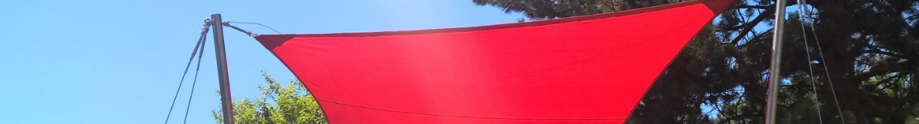 Réalisation agrément de jardin voile d'ombrage autoportante à Anse